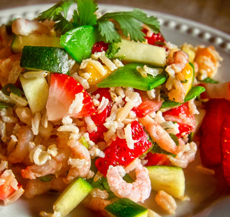 Recette sans gluten de Salade de riz aux 
crevettes et aux fraises