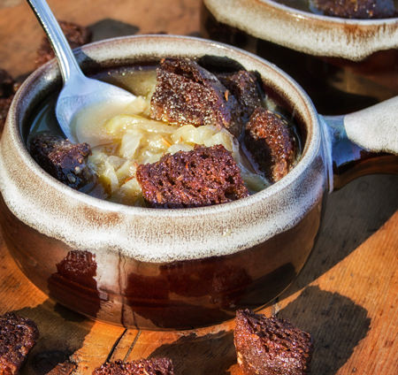 Recette sans gluten Soupe 
à l’oignon