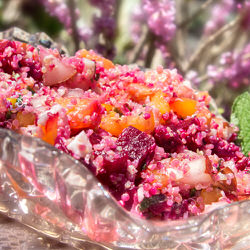 Salade ensoleillée quinoa et betterave
