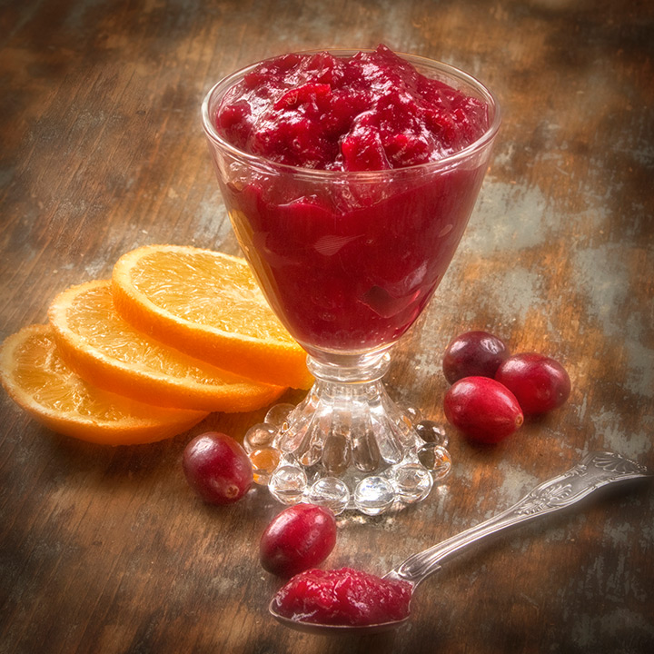 Orange and cranberries jam: