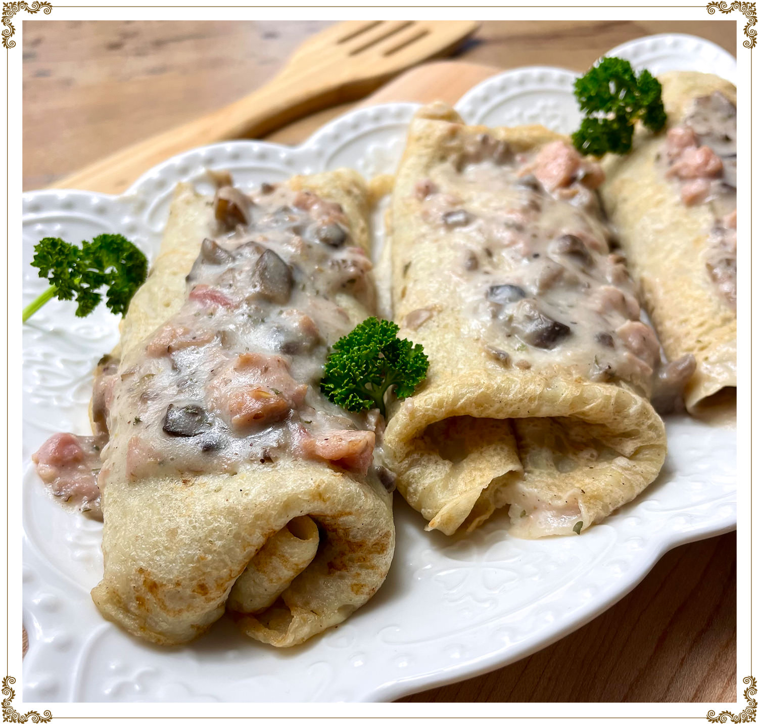 Recette de Crêpes farcies au jambon et champignons sans gluten et sans produits laitiers de Cuisine l'Angélique.