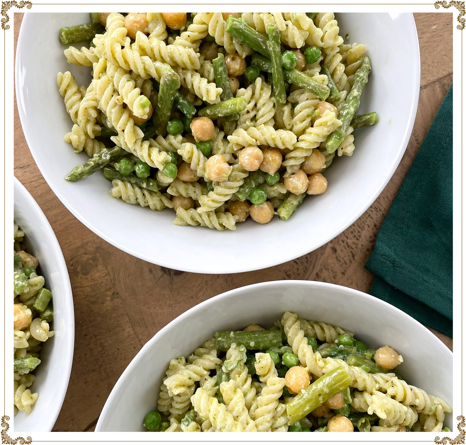 Recette de Salade de pâtes aux asperges et pesto sans gluten et sans produits laitiers de Cuisine l'Angélique