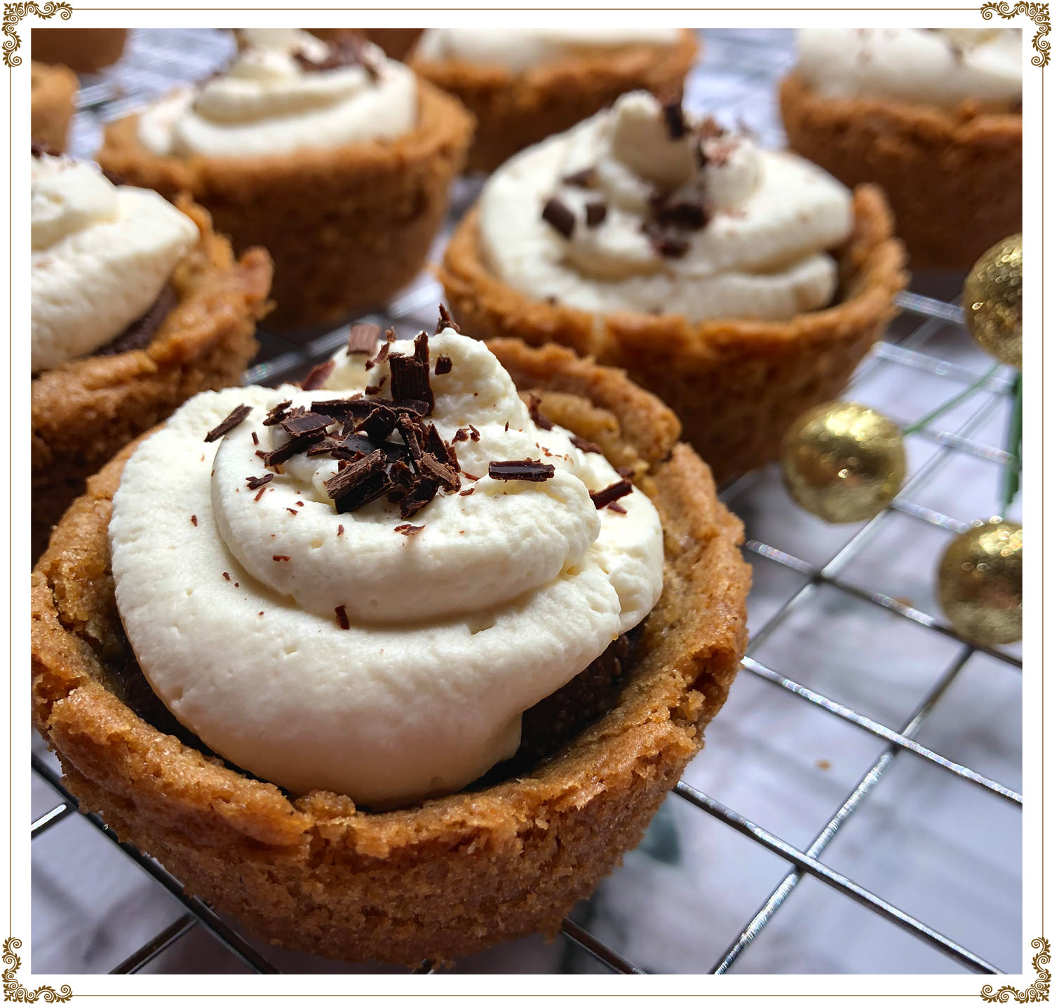 Recette de Tartelettes de biscuit à la mousse au chocolat sans gluten et sans produits laitiers de Cuisine l'Angélique.
